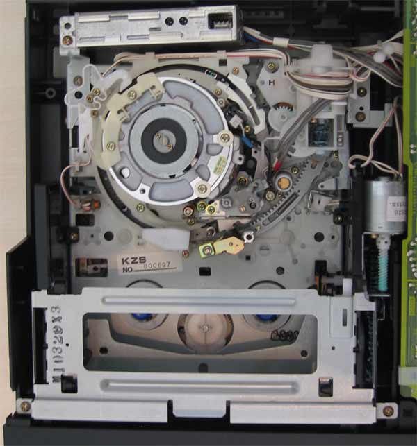 Das Laufwerk vom SL-F73